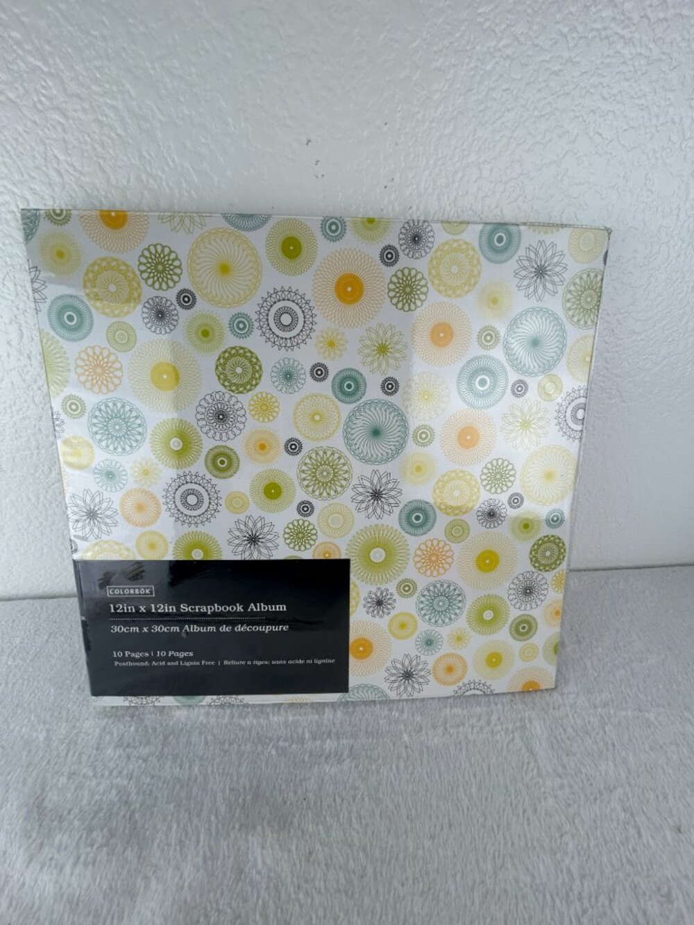 Colorbok Scrapbook Album 12"x12" 20 PAGES